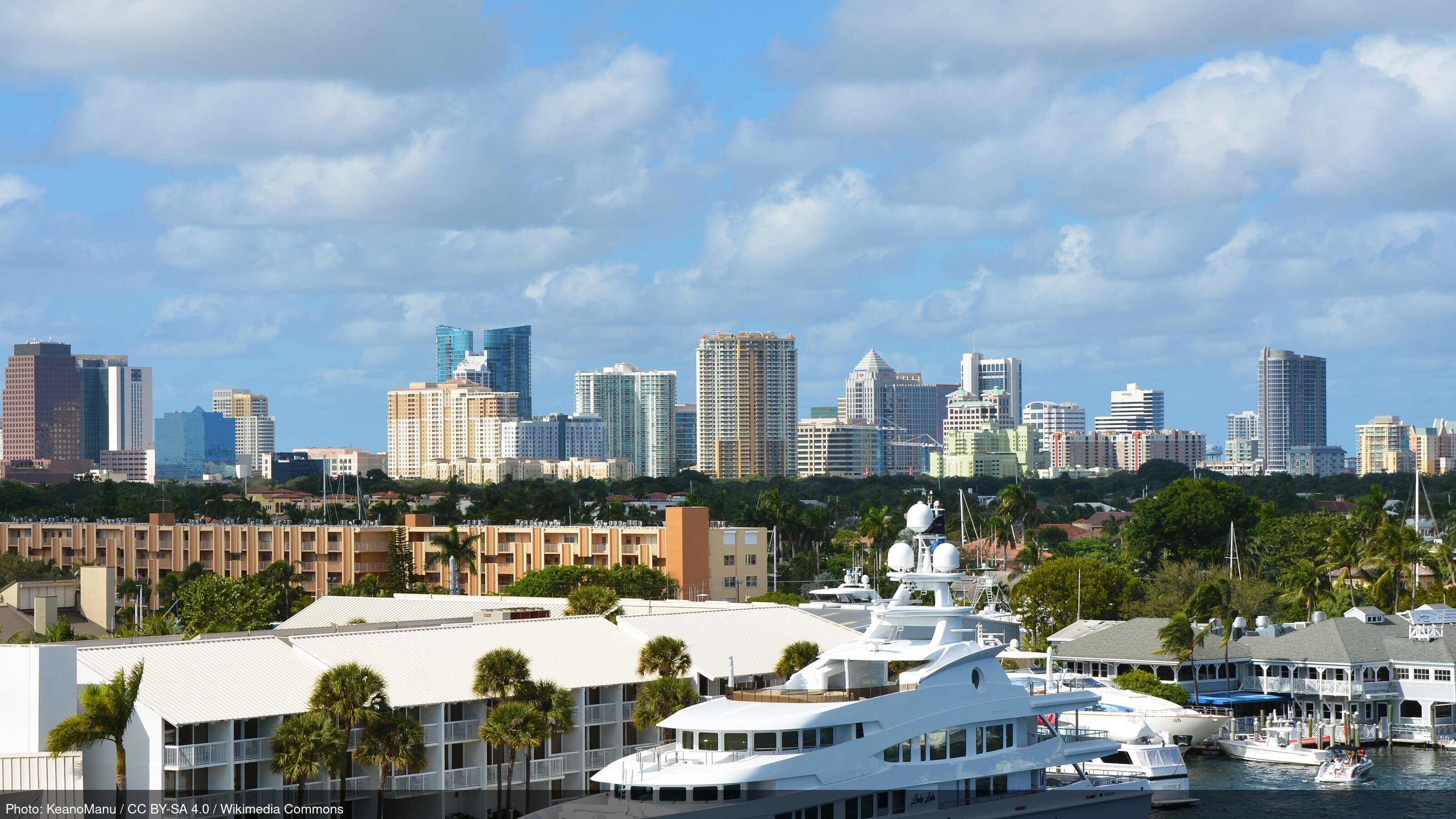 Fort Lauderdale, Florida skyline and business district