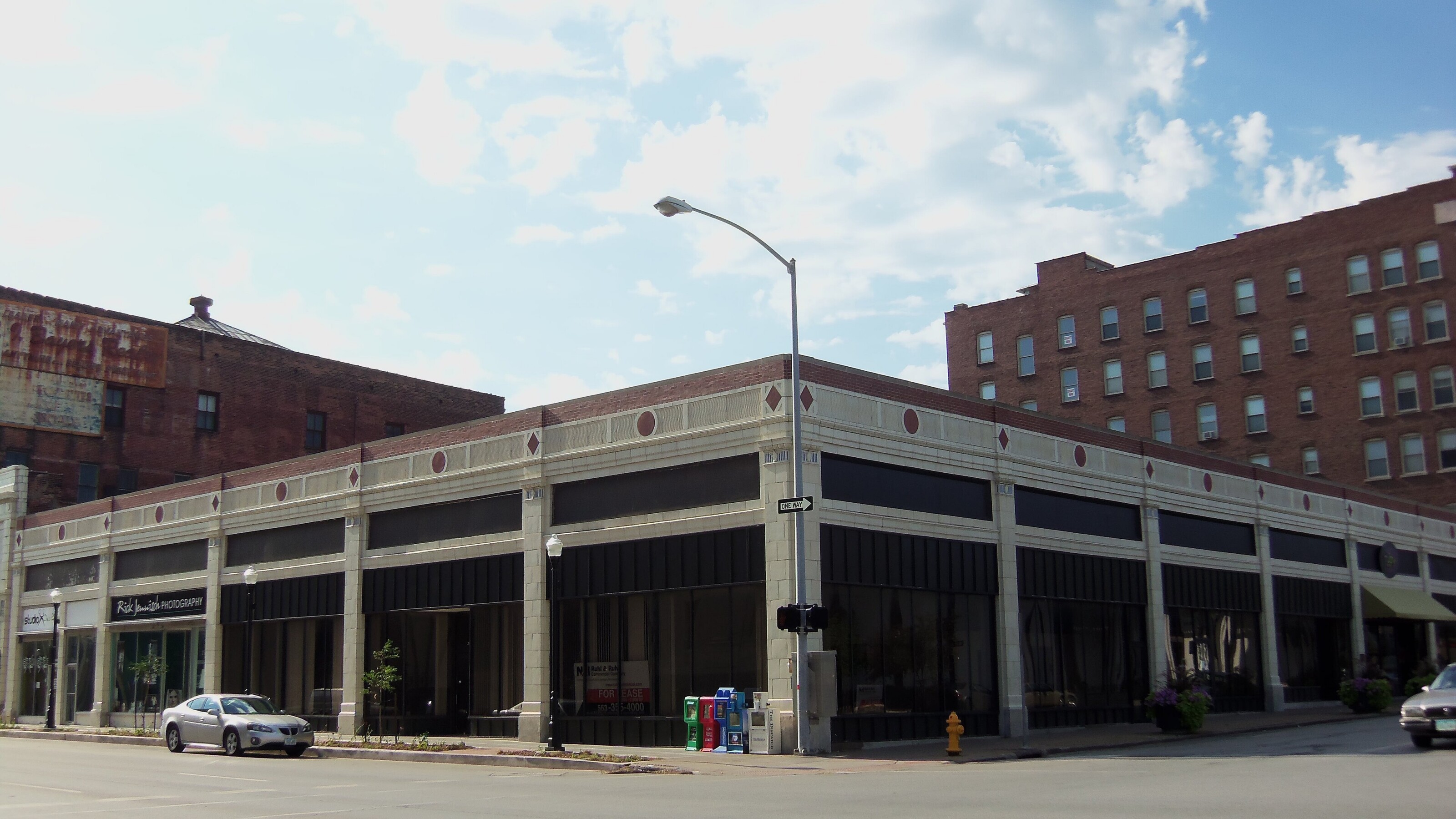 Davenport, Iowa skyline and business district