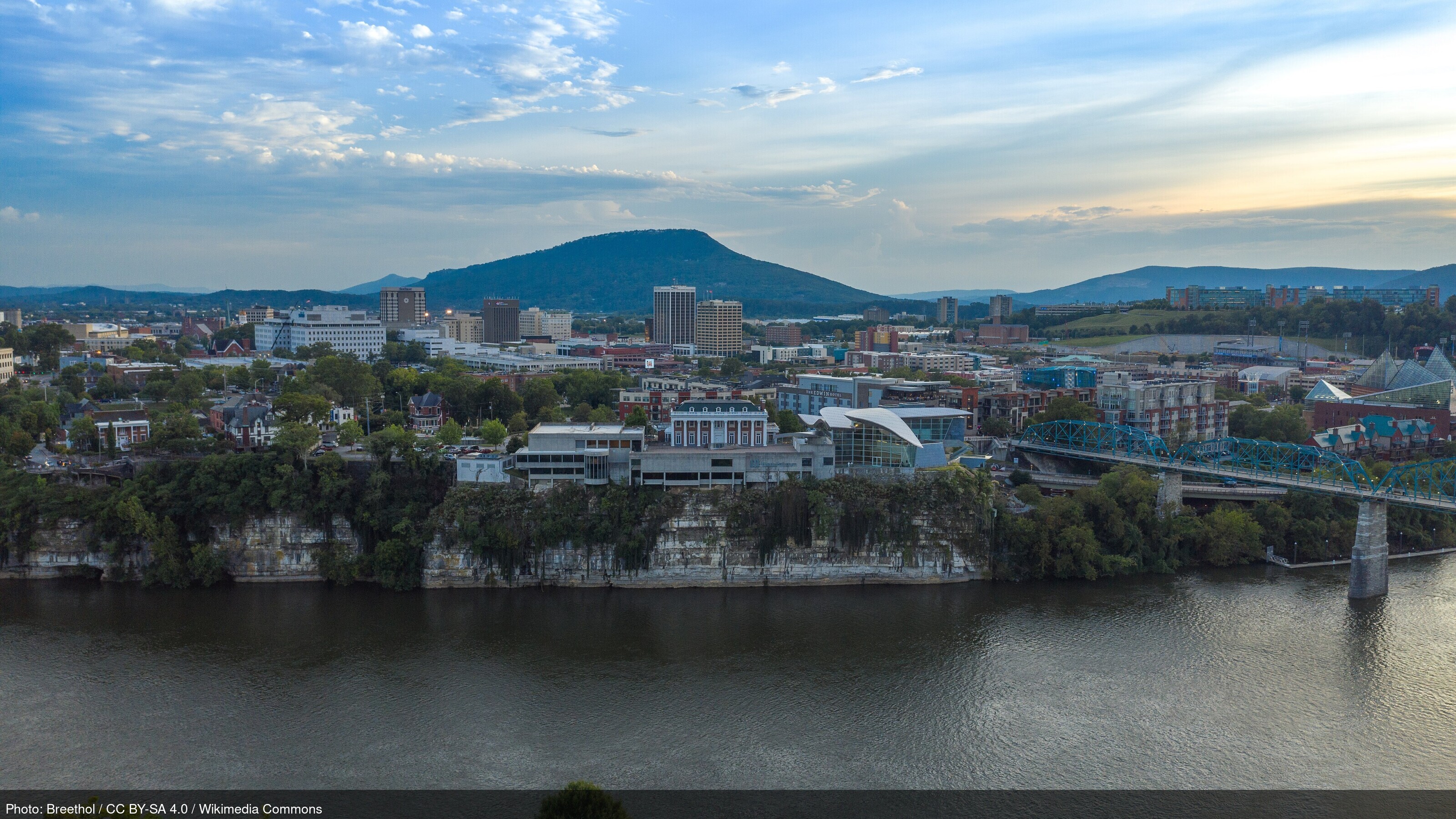 Chattanooga, Tennessee skyline and business district