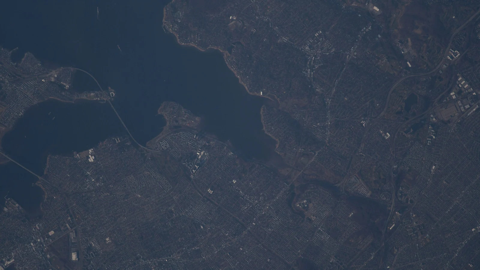 Edison, New Jersey skyline and business district