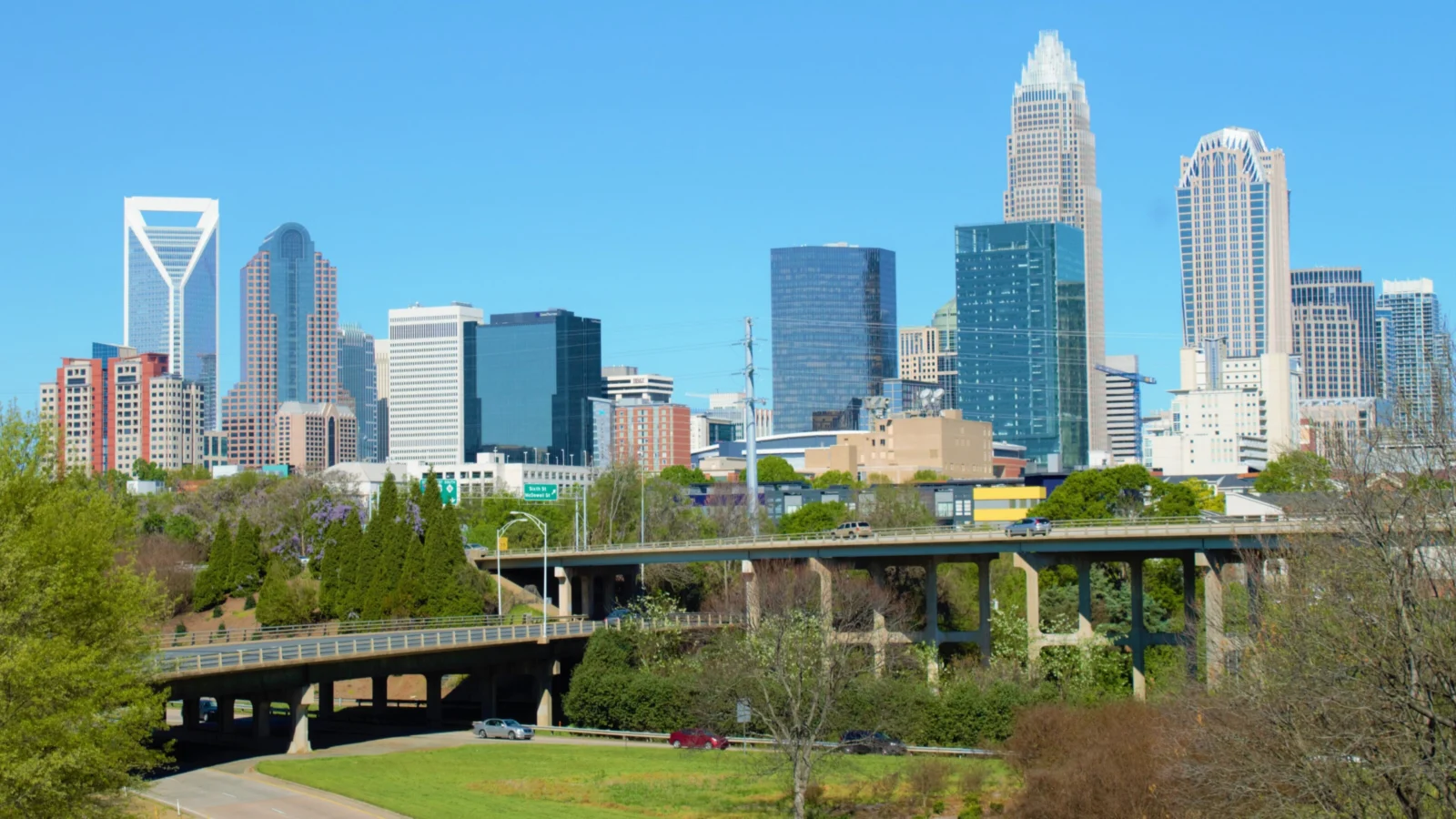 Charlotte, North Carolina skyline and business district