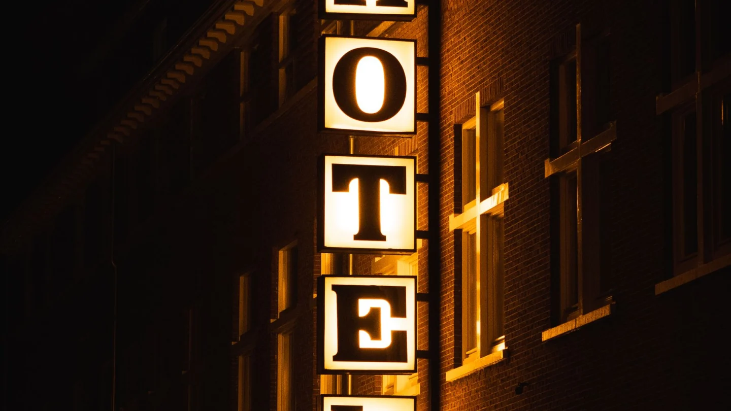 Hospitality Travel and Tourism Marketing Agency Hero Hospitality, Travel and Tourism Marketing Agency: hotel guest service environment