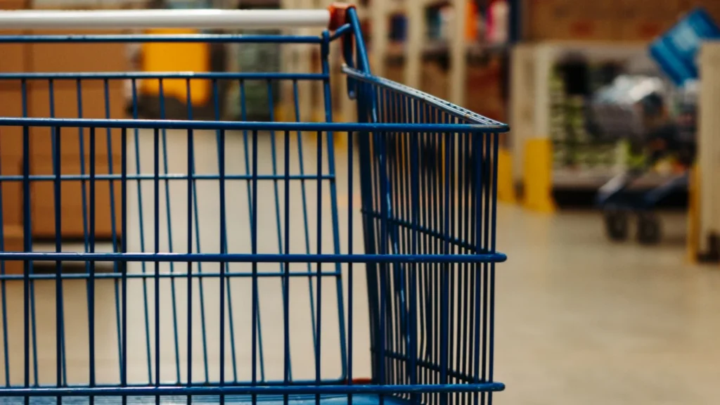 Retail Store Traffic Generation Company: retail employees merchandising store